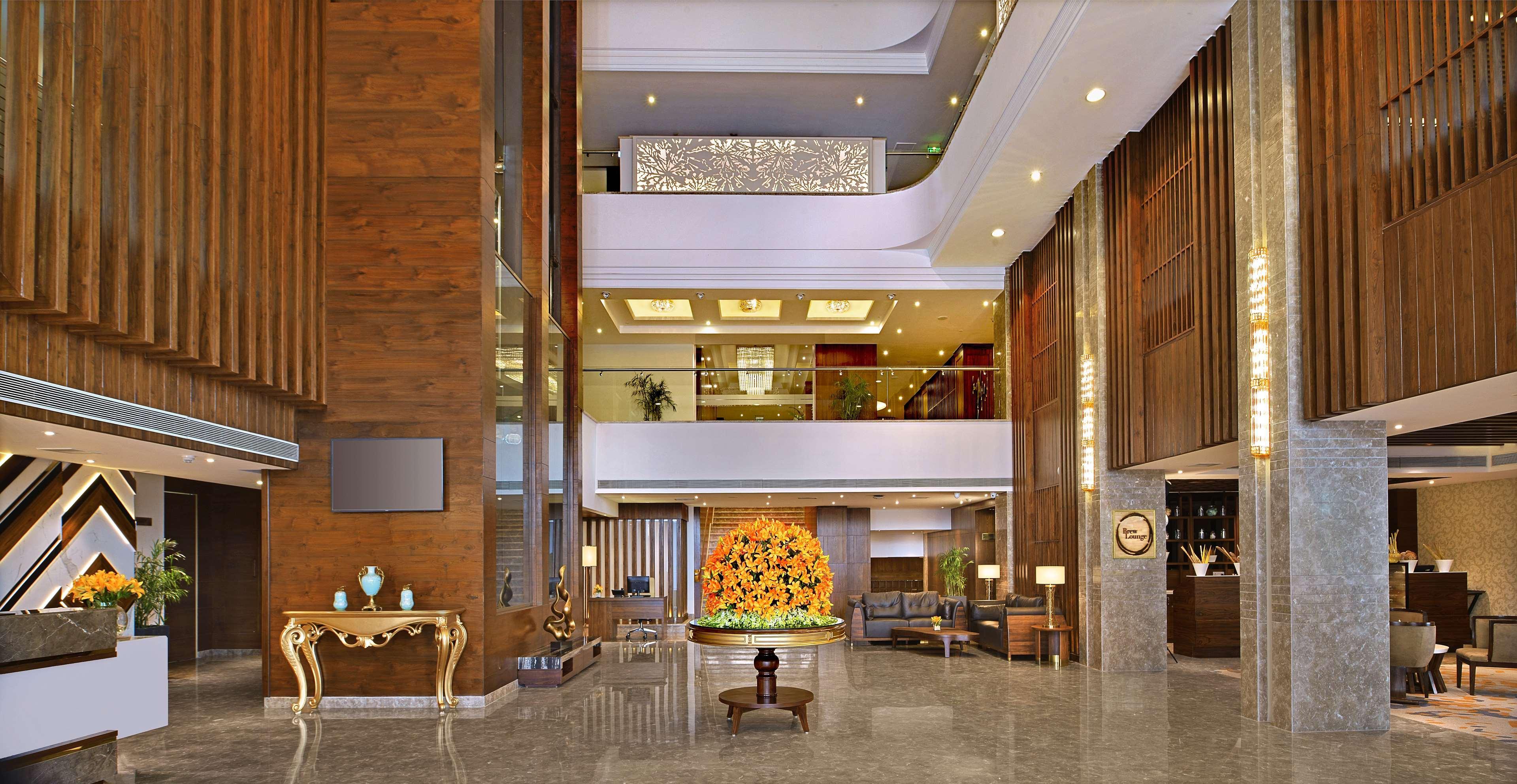 Radisson Chandigarh Zirakpur Hotel Exterior photo